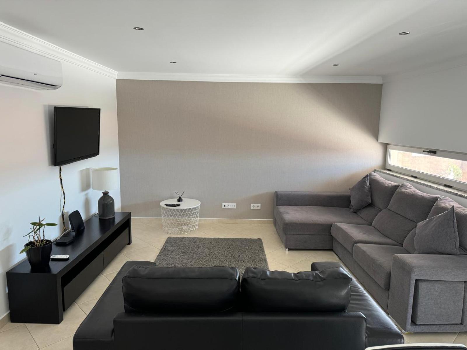 Modern 2 Bed Apartment 5km Carvoeiro Lagoa (Algarve) Exterior foto
