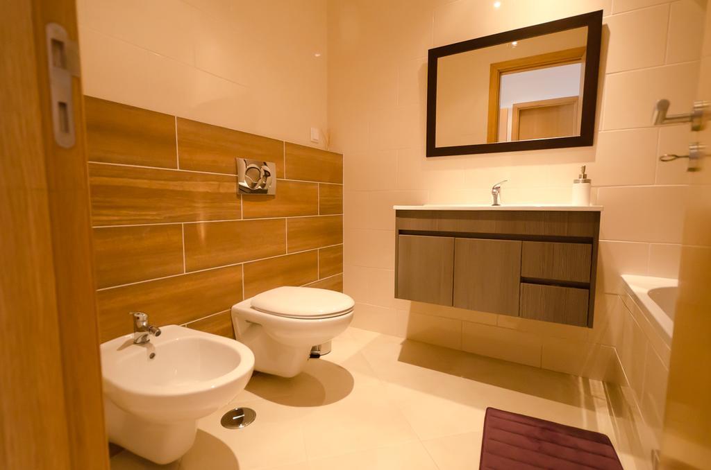 Modern 2 Bed Apartment 5km Carvoeiro Lagoa (Algarve) Exterior foto